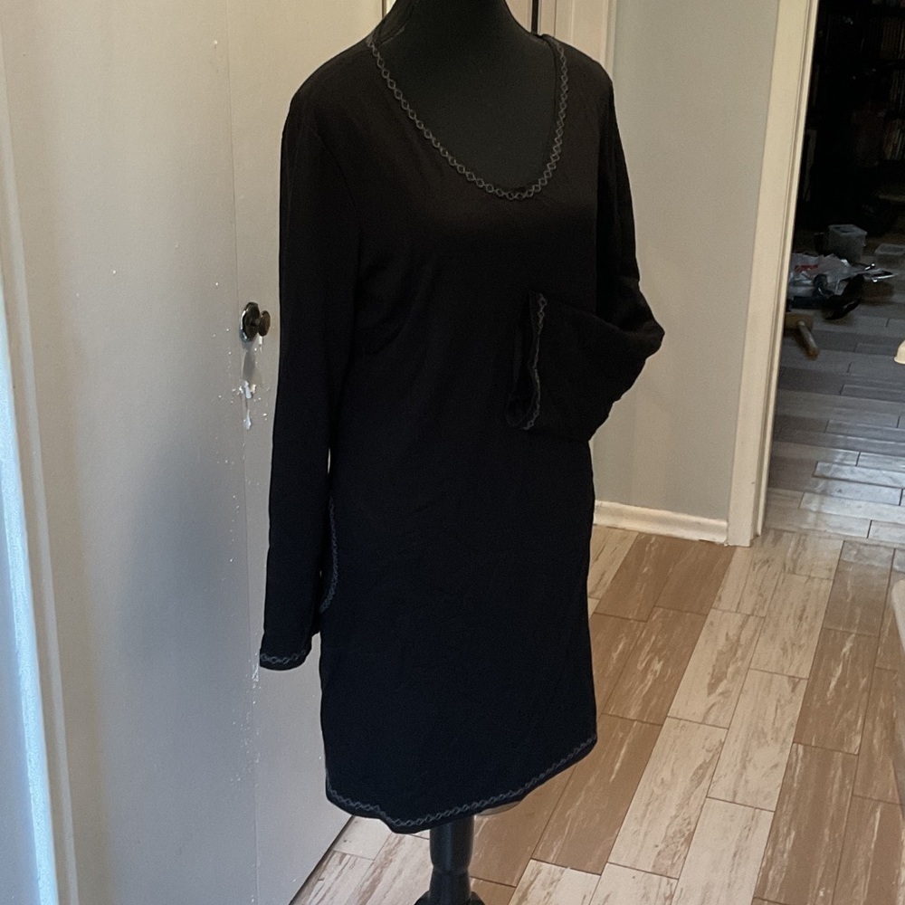 P387. Max Studio Elegant Black Long Sleeve Dress |L